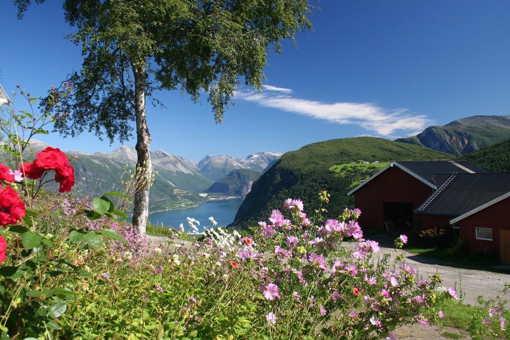 Hesthaug Gard Eidsdal